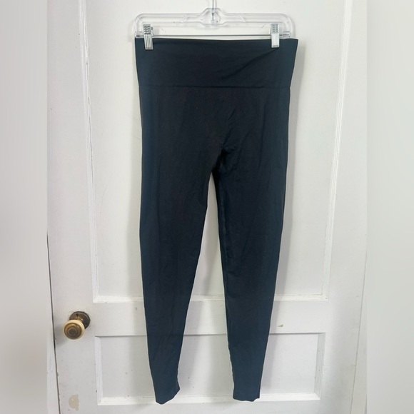 SKIMS BODY CORE SCULPT
LEGGING | ONYX Size 1X - Picture 6 of 6
